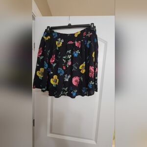 Old Navy Floral Black Skirt-Size Large